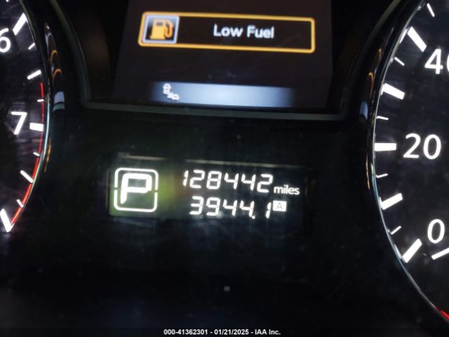 5N1AR2MMXFC708746 Nissan Pathfinder Sl