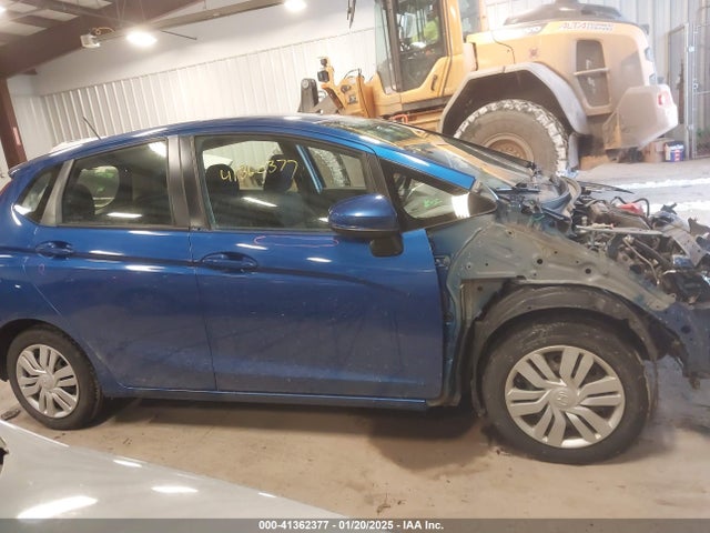 Honda FIT LX 2016 JHMGK5H54GS014051 Image 13