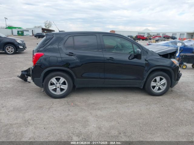 3GNCJKSB4LL196656 Chevrolet Trax Fwd Ls
