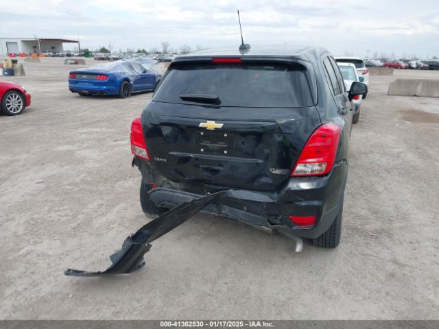 3GNCJKSB4LL196656 Chevrolet Trax Fwd Ls