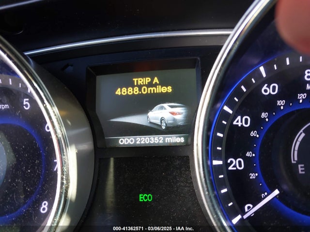Hyundai Sonata Limited 2014 5NPEC4AC1EH896462 Image 15