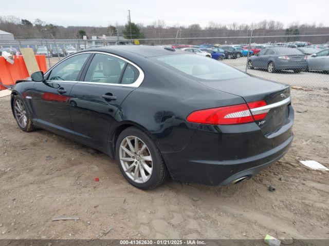 2012 JAGUAR XF SAJWA0FB2CLS23063 Photo 2