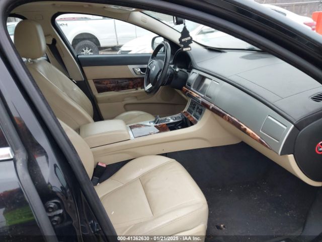 2012 JAGUAR XF SAJWA0FB2CLS23063 Photo 4
