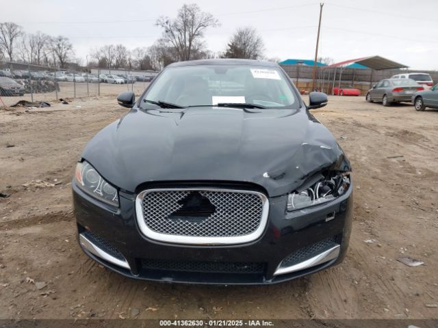 2012 JAGUAR XF SAJWA0FB2CLS23063 Photo 5