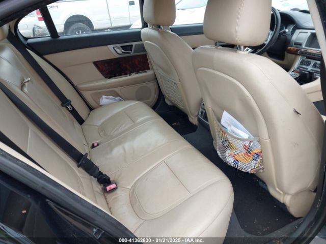 2012 JAGUAR XF SAJWA0FB2CLS23063 Photo 7