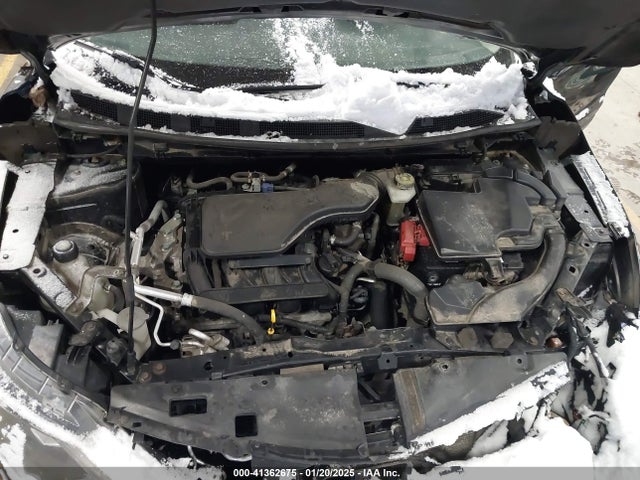 JN1BJ1CR8JW280872 Nissan Rogue Sport S