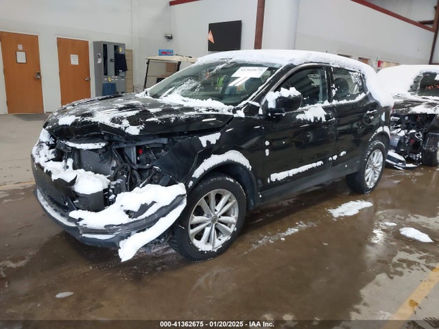 JN1BJ1CR8JW280872 Nissan Rogue Sport S