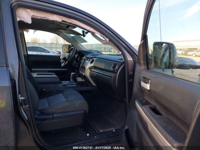 5TFUW5F10FX446565 Toyota Tundra Sr5 5.7l V8