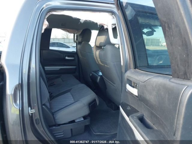 5TFUW5F10FX446565 Toyota Tundra Sr5 5.7l V8