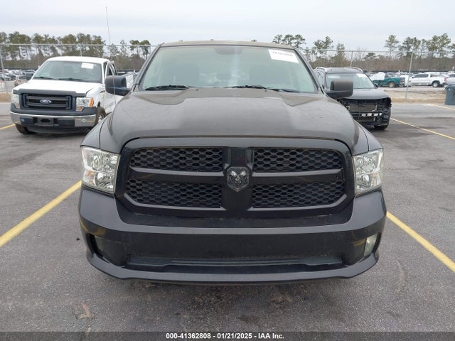2017 Ram 1500 Express  4x2 6'4 Box მანქანა იყიდება აუქციონზე, vin: 1C6RR6FG8HS505957, აუქციონის ნომერი: 41362808