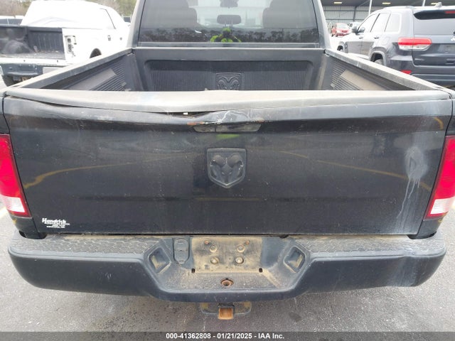 2017 Ram 1500 Express  4x2 6'4 Box მანქანა იყიდება აუქციონზე, vin: 1C6RR6FG8HS505957, აუქციონის ნომერი: 41362808