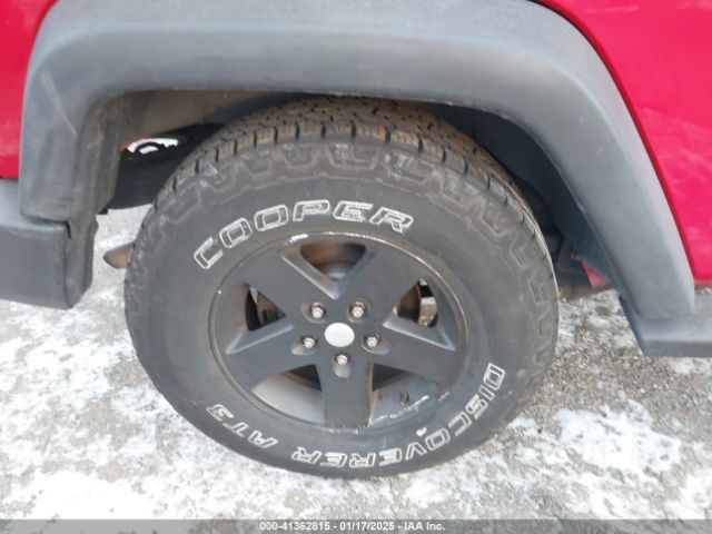 1C4AJWAG9EL295931 Jeep Wrangler Sport