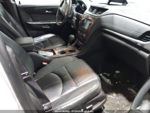 1GNKVHKD3EJ313058 Chevrolet Traverse 2lt