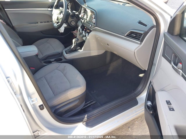 Hyundai ELANTRA SE 2019 5NPD74LF4KH492686 Image 5