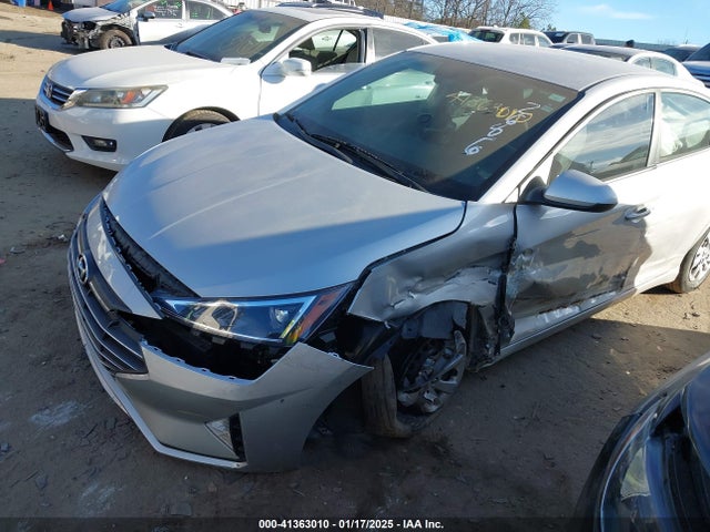 Hyundai ELANTRA SE 2019 5NPD74LF4KH492686 Image 6