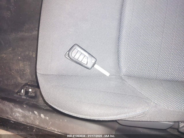 JTDS4RCE9LJ036941 Toyota COROLLA SE