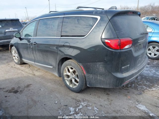 2017 CHRYSLER PACIFICA 2C4RC1GG7HR659606 Photo 2
