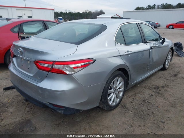4T1B11HK3JU513380 Toyota CAMRY LE