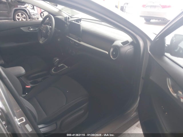 KIA Forte Lxs 2023 3KPF24AD6PE571796 Image 5