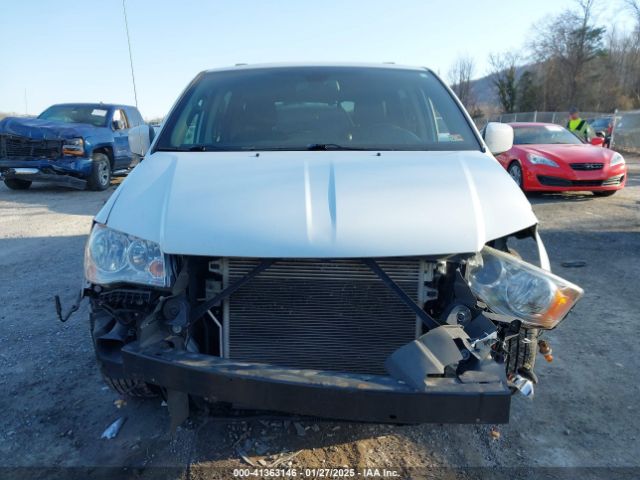 2C4RDGCG2KR775177 Dodge Grand Caravan Sxt