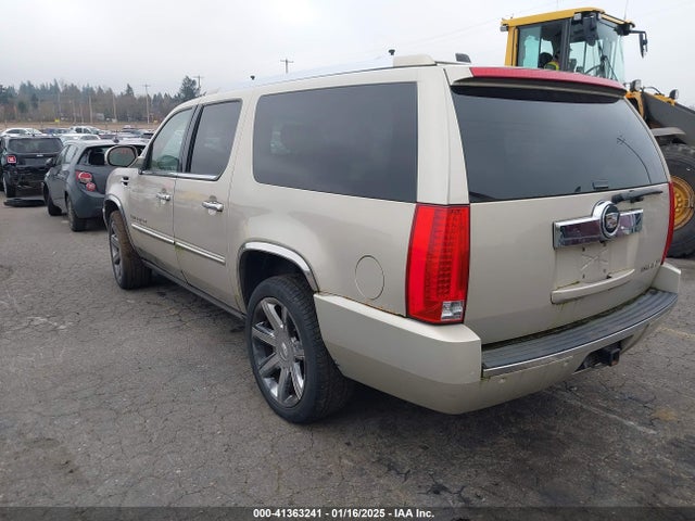 2008 CADILLAC ESCALADE ESV 1GYFK66868R242300 Photo 2