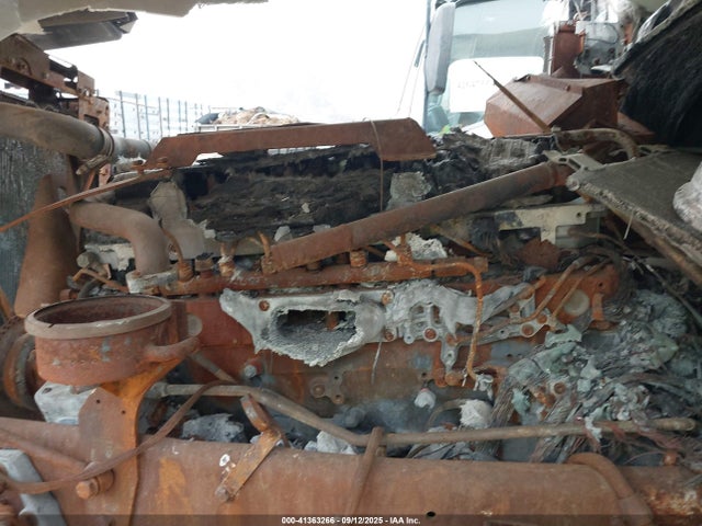 41363266 :رقم المزاد ، 3WKAD79X4CF307003 vin ، 2012 Kenworth Construction T660 مزاد بيع