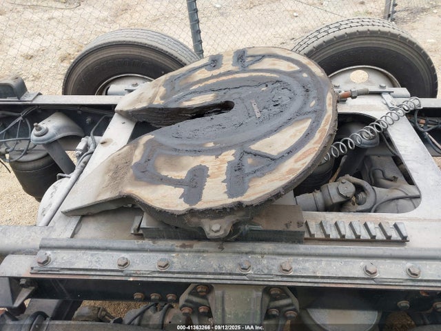 41363266 :رقم المزاد ، 3WKAD79X4CF307003 vin ، 2012 Kenworth Construction T660 مزاد بيع