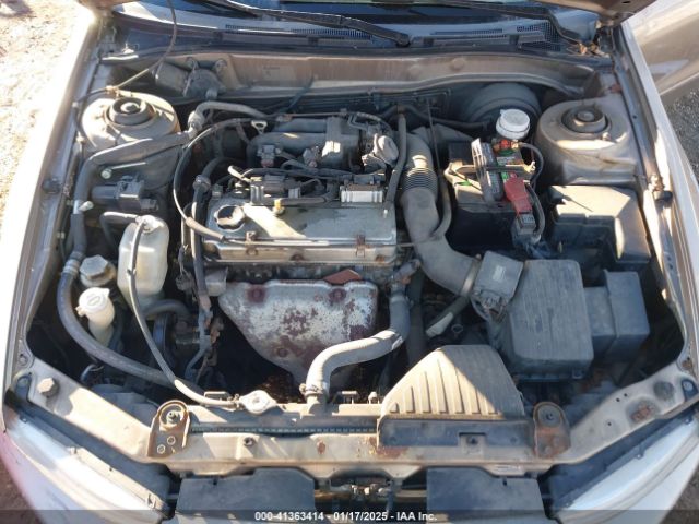 2001 MITSUBISHI GALANT 4A3AA46G21E226796 Photo 9