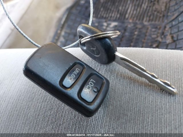 2001 MITSUBISHI GALANT 4A3AA46G21E226796 Photo 10