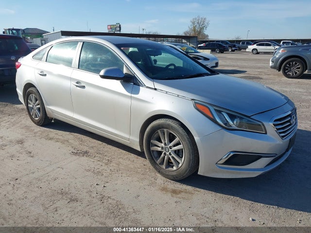 Hyundai SONATA SE 2016 5NPE24AFXGH359508 Image 1