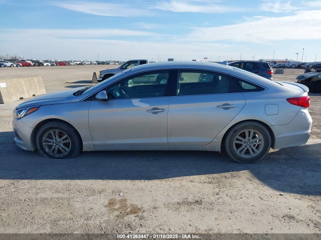 Hyundai SONATA SE 2016 5NPE24AFXGH359508 Image 14