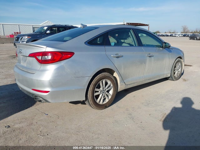 Hyundai SONATA SE 2016 5NPE24AFXGH359508 Image 4