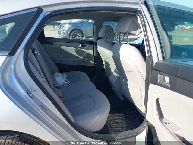 Hyundai SONATA SE 2016 5NPE24AFXGH359508 Image 8