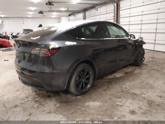 7SAYGDED3SF269554 Tesla Model Y Long Range Dual Motor All-wheel Drive