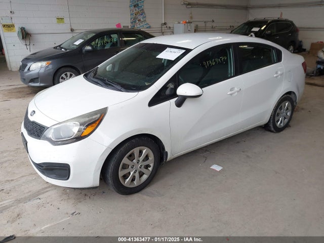 KIA RIO LX 2014 KNADM4A30E6413477 Image 2