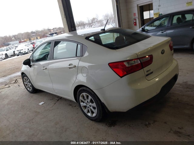 KIA RIO LX 2014 KNADM4A30E6413477 Image 3
