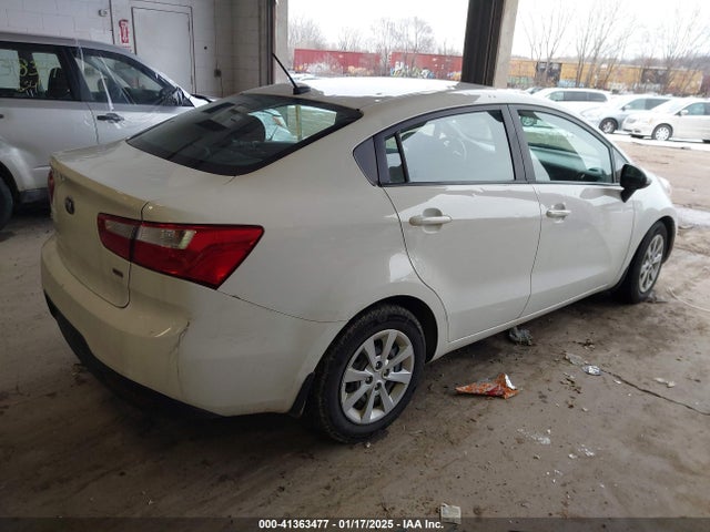 KIA RIO LX 2014 KNADM4A30E6413477 Image 4