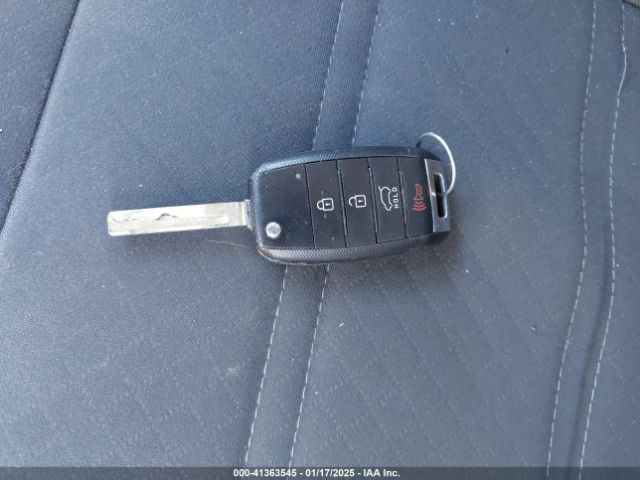 5XYPG4A34HG220600 KIA Sorento 2.4l L