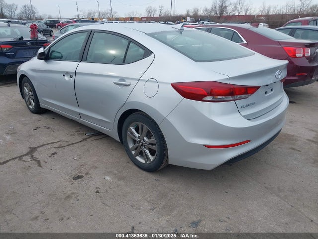 Hyundai ELANTRA SEL 2018 KMHD84LF1JU525091 Image 3