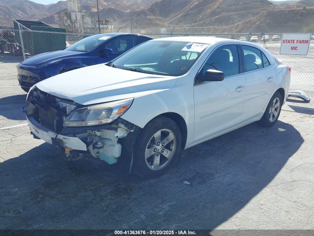 Chevrolet MALIBU LS 2015 1G11B5SL6FF279889 Image 2
