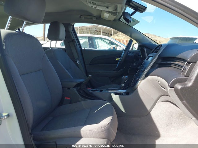 Chevrolet MALIBU LS 2015 1G11B5SL6FF279889 Image 5
