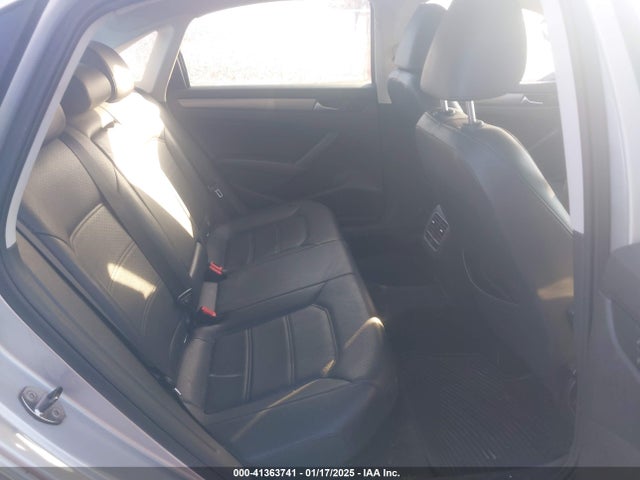 Volkswagen Passat 1.8t Se 2014 1VWBT7A3XEC049338 Image 8