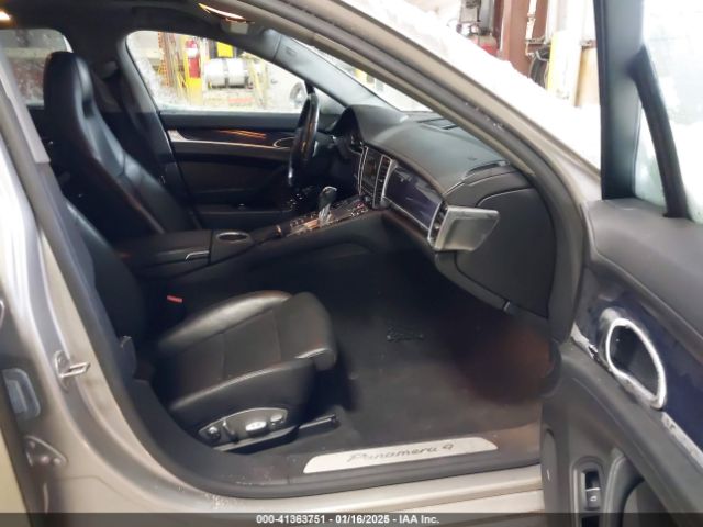2011 PORSCHE PANAMERA WP0AA2A72BL020499 Photo 4