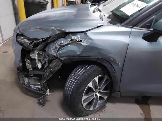 5TDKDRAH5PS007068 Toyota Highlander Xle