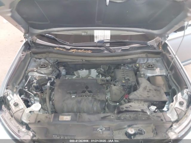 2018 MITSUBISHI OUTLANDER JA4AZ3A36JJ002412 Photo 9