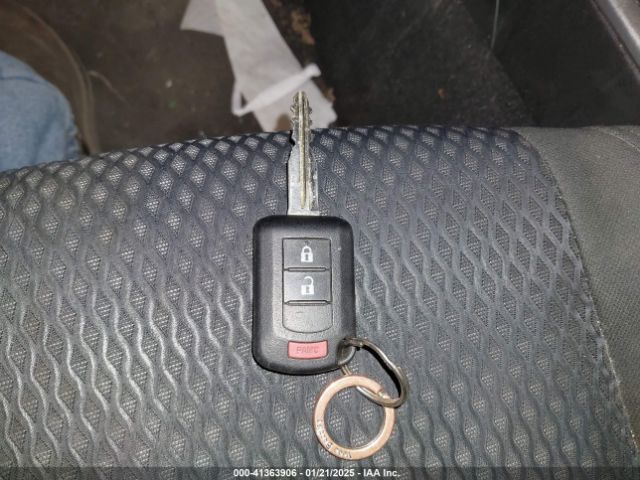 2018 MITSUBISHI OUTLANDER JA4AZ3A36JJ002412 Photo 10