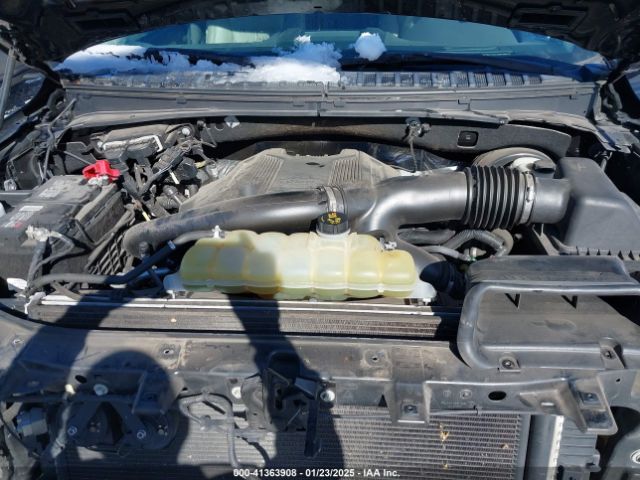 1FMJU1HT3KEA78884 Ford Expedition Xlt