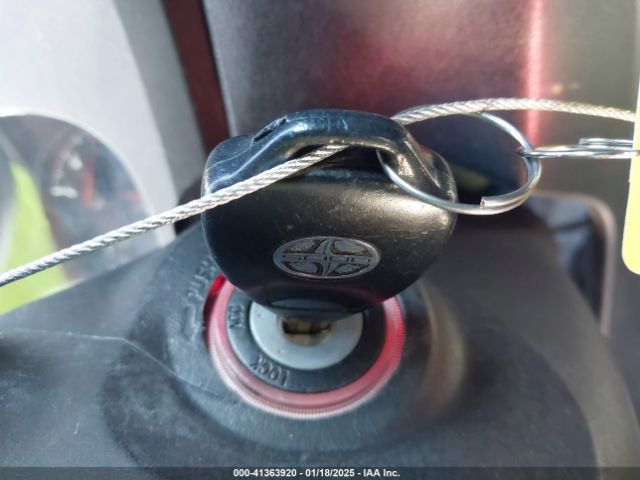 JF1ZNAA11E8705409 Scion Fr-s Base (a6)