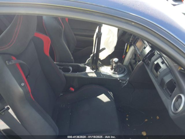 JF1ZNAA11E8705409 Scion Fr-s Base (a6)