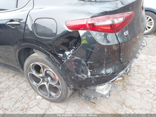 2023 ALFA ROMEO STELVIO ZASPAKBN6P7D56722 Photo 5